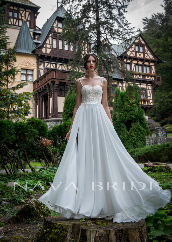 Evelina от Nava Bride