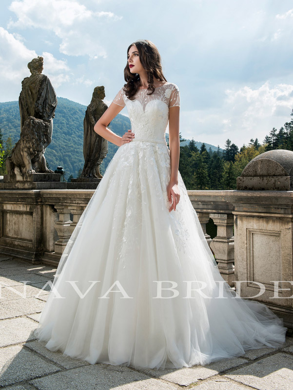 Floriana от Nava Bride