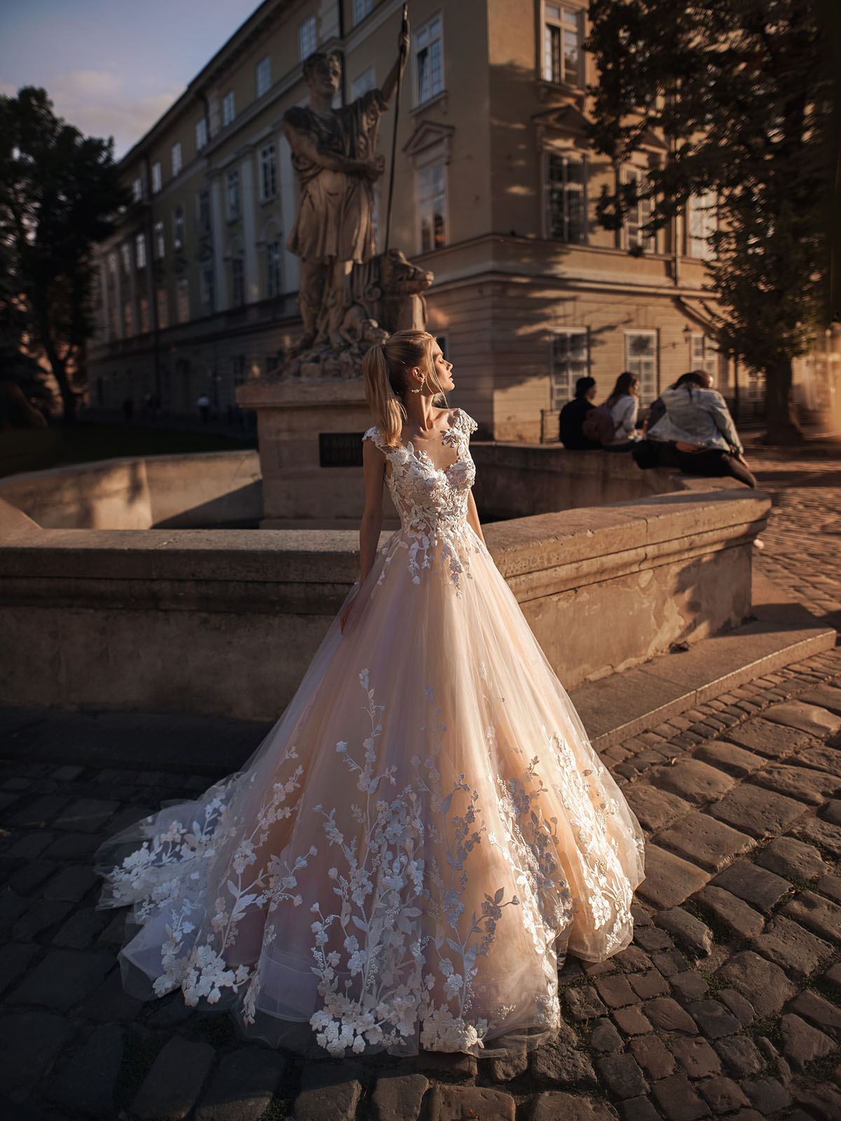 Emer от Nava Bride