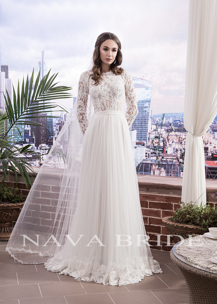 Regina от Nava Bride