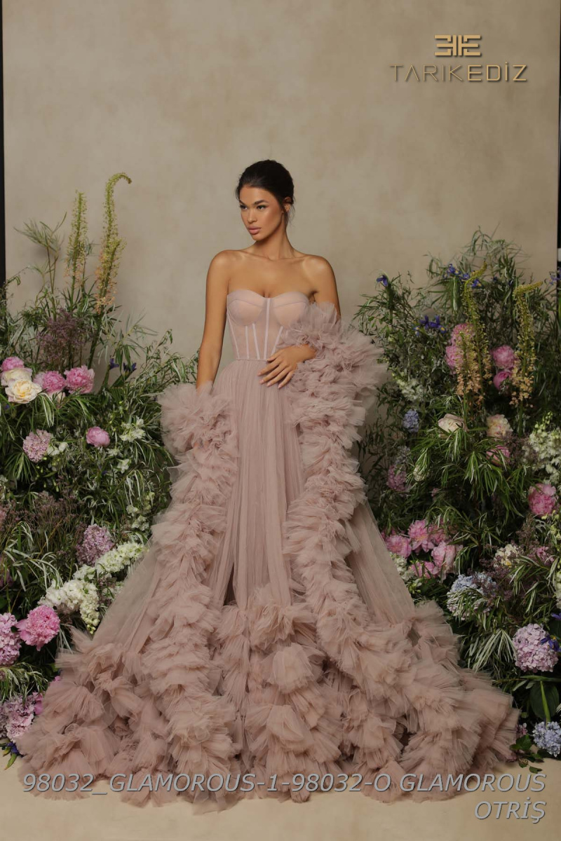 Glamorous от Tarik Ediz